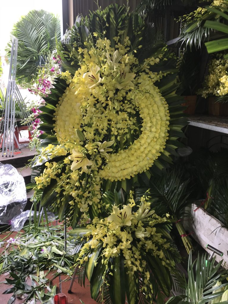 vong hoa tang le VH04